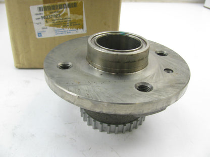 NEW GENUINE GM 96237823 REAR 4WD Wheel Hub 1999-2002 Daewoo Nubira