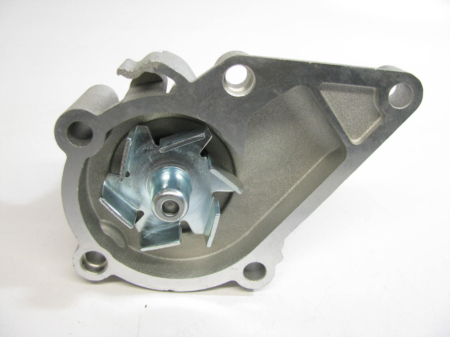 GNS 31-25108 Engine Water Pump For 1996-2011 Hyundai 1.6L-L4