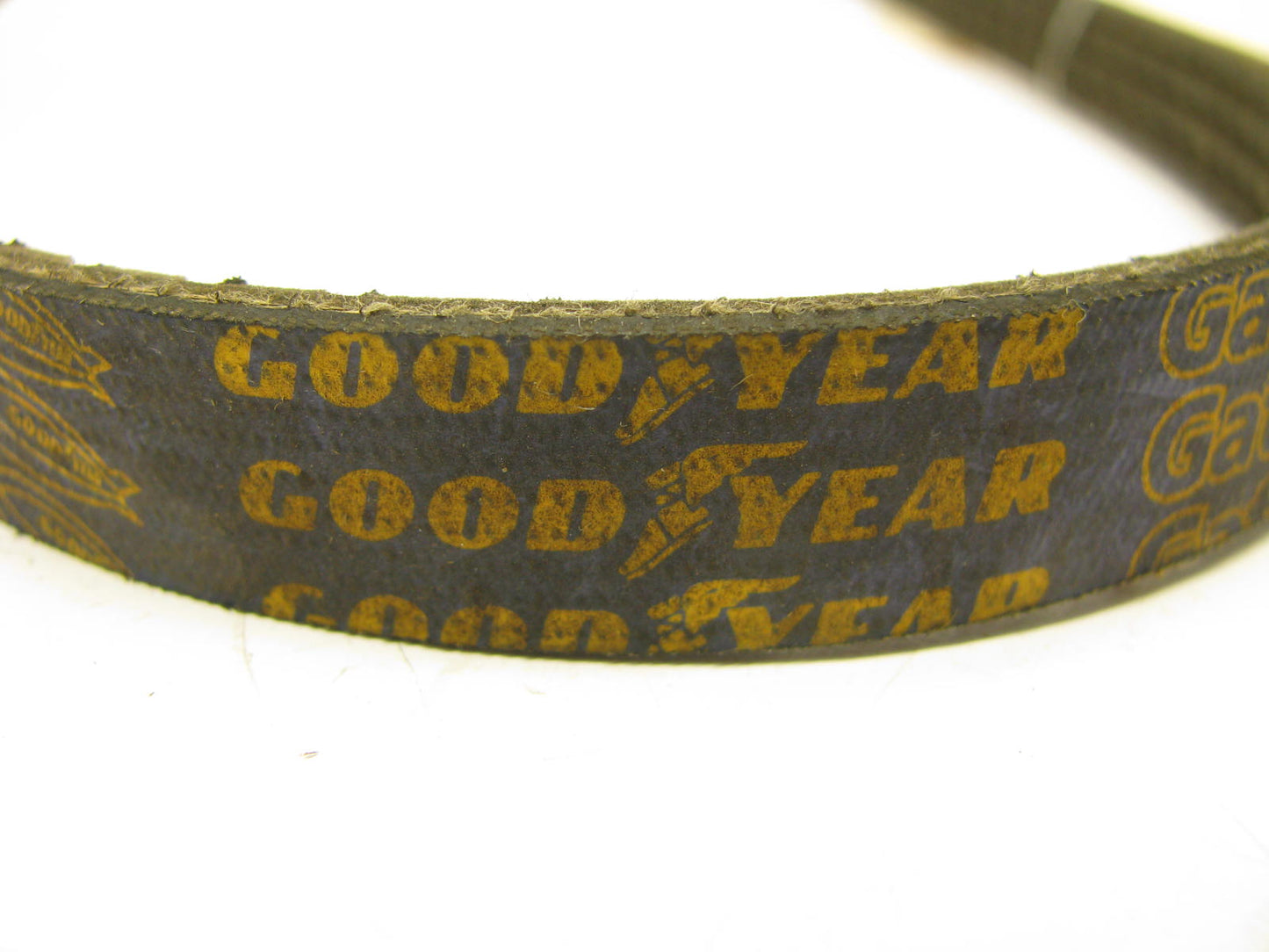 Goodyear 4040400 Serpentine Belt - 0.56'' X 40.50'' - 4 Ribs