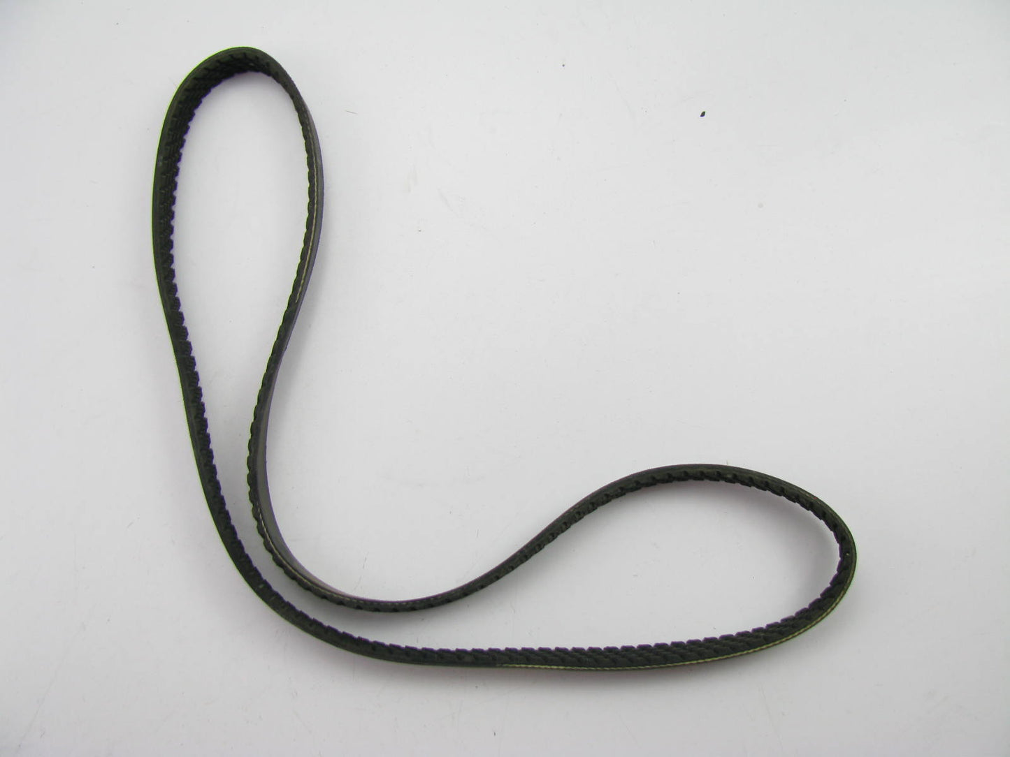 Goodyear 4050415 Serpentine Belt - 0.69'' X 42.00'' - 5 Ribs