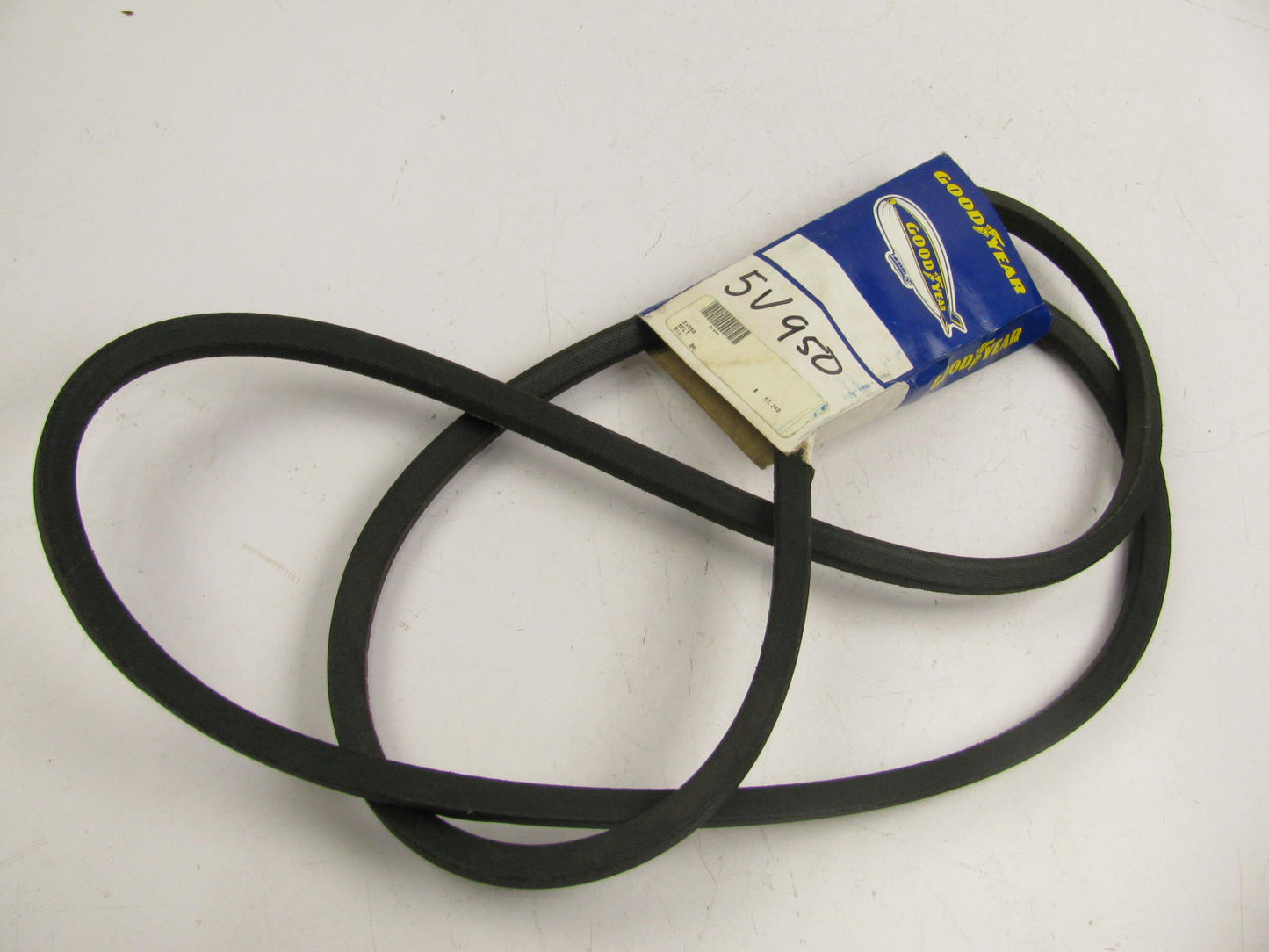 Goodyear 5V950 Industrial V-Wedge Accessory Drive Belt - 5/8'' X 95''