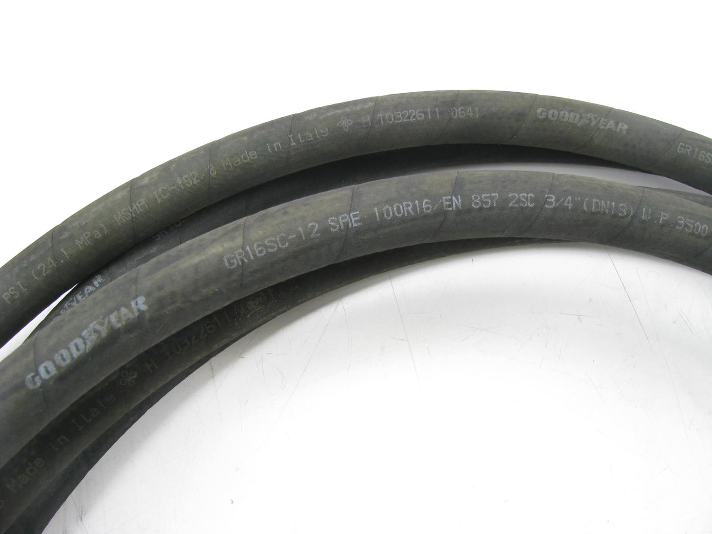 30 FEET - Goodyear GR16SC-12  3500 PSI Working Pressure 3/4'' Hydraulic Hose