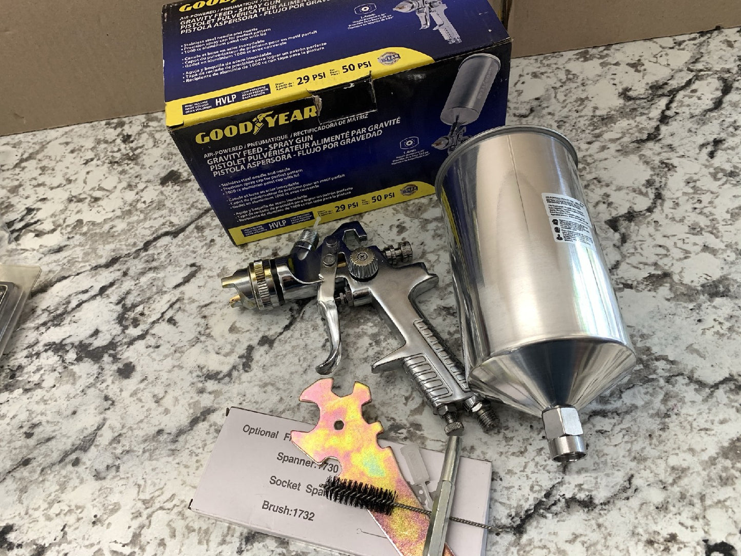 Goodyear GY3433 Gravity Feed HVLP Air Spray Gun Kit, 29-50 PSI