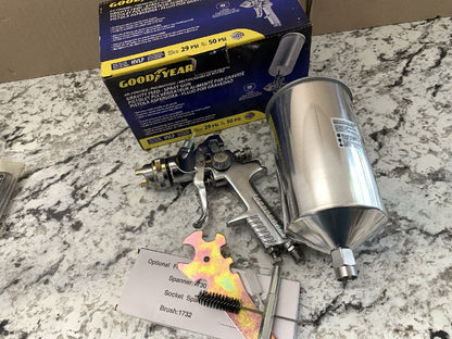 Goodyear GY3433 Gravity Feed HVLP Air Spray Gun Kit, 29-50 PSI