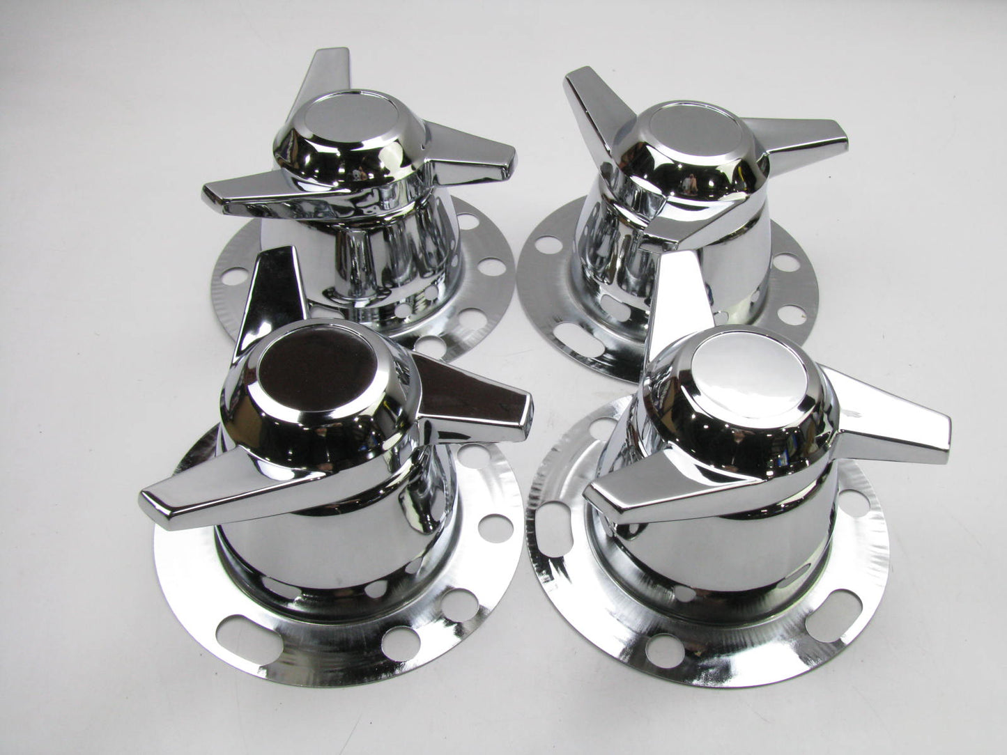 Gorilla Hub Caps Center Caps # 63516 Chrome 3 Bar Swept Wing Spinners W/ Towers