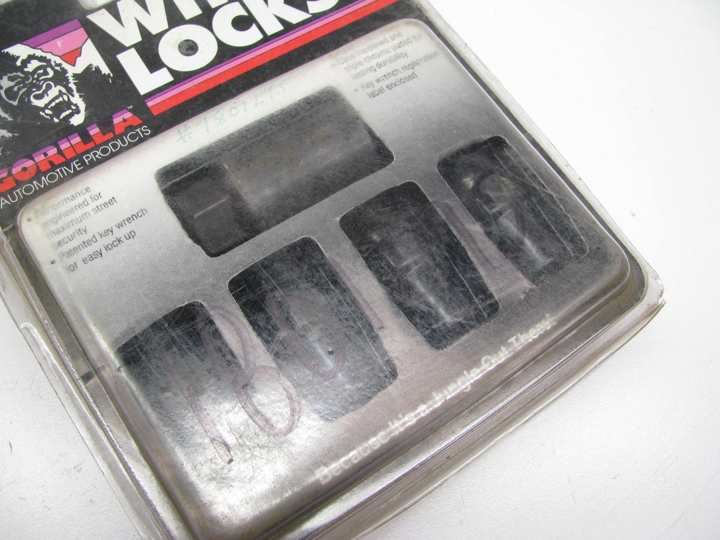 Gorilla  1/2'' X 20 Wheel Locks Mag Seat Right Hand Thread Black W/ Key (4-PACK)