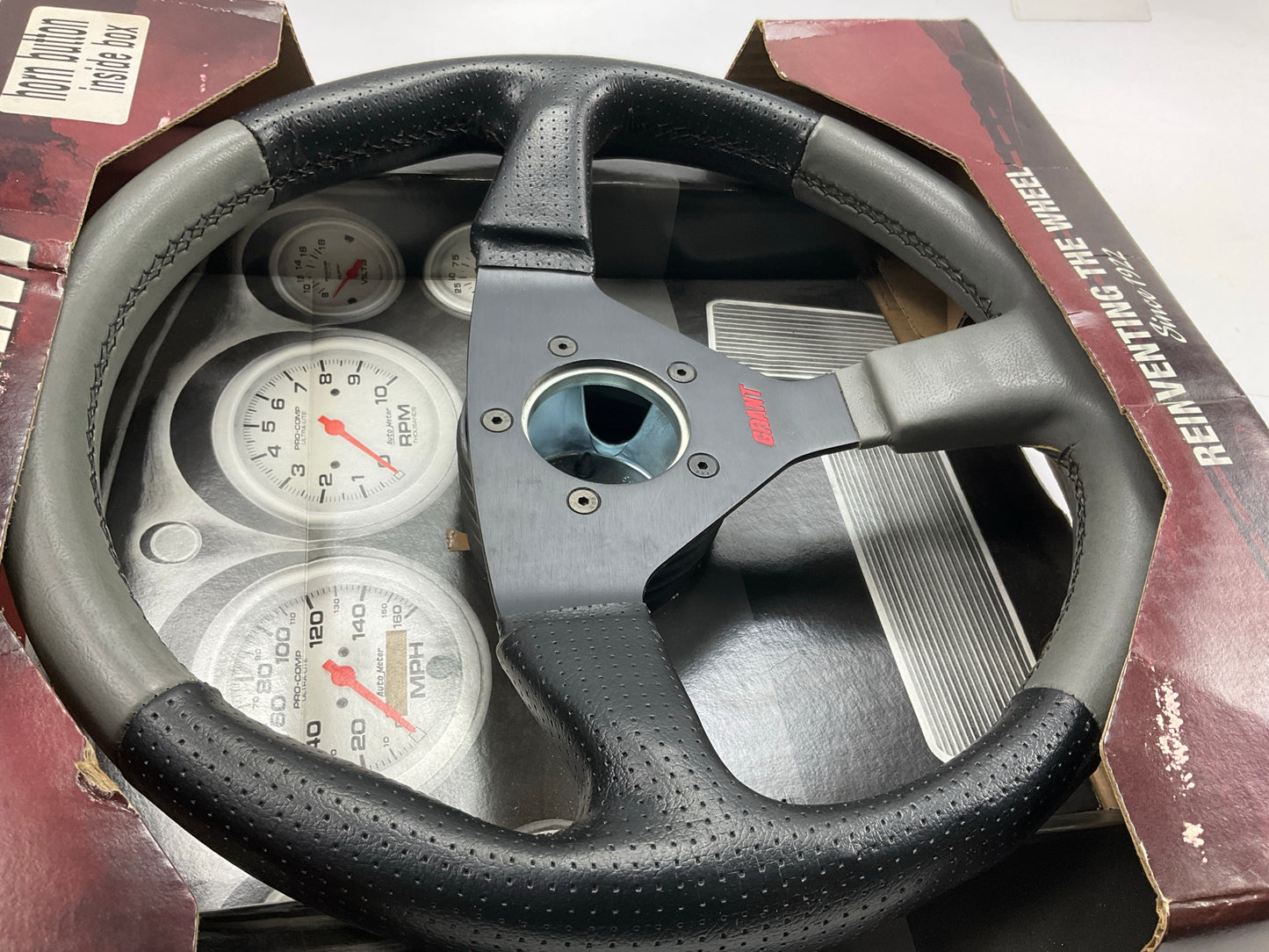 MISSING HORN BUTTON -  Grant 1066 Formula 1 Steering Wheel, 14'' Diameter