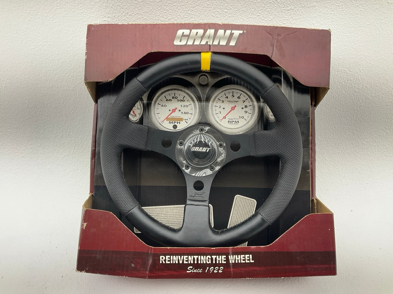 Damaged#6 Grant 1075 Top Marker Competition Steering Wheel, 13'' Diameter 3'' Dish