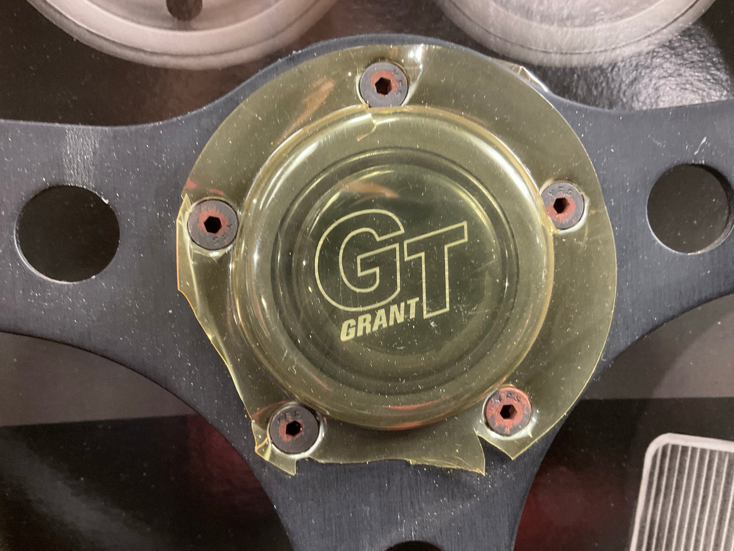 Cosmetic Damage # 9 - Grant 1103 GT Rally 13.5'' Steering Wheel