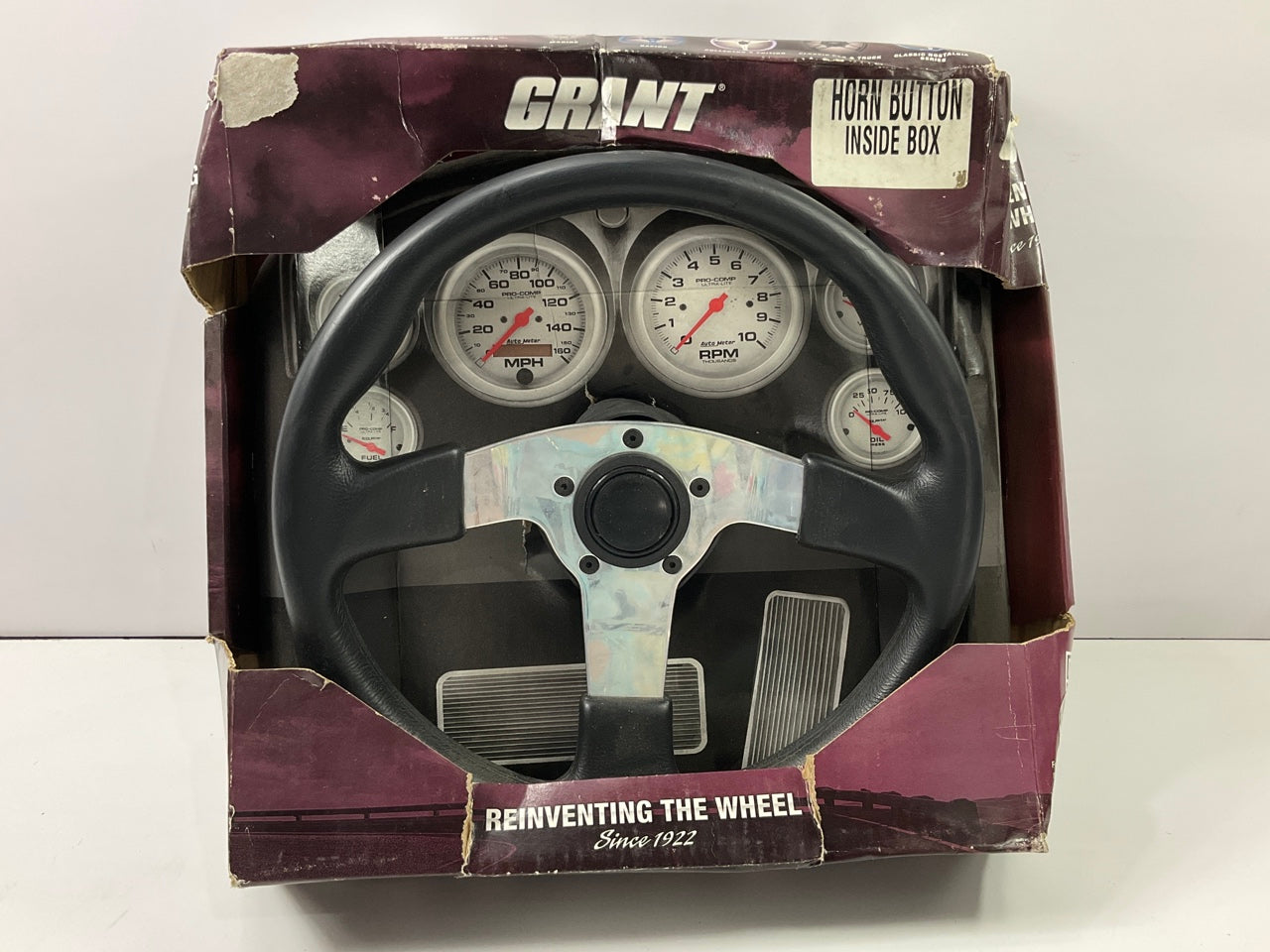 Grant 1103 GT Rally 13.5'' Steering Wheel