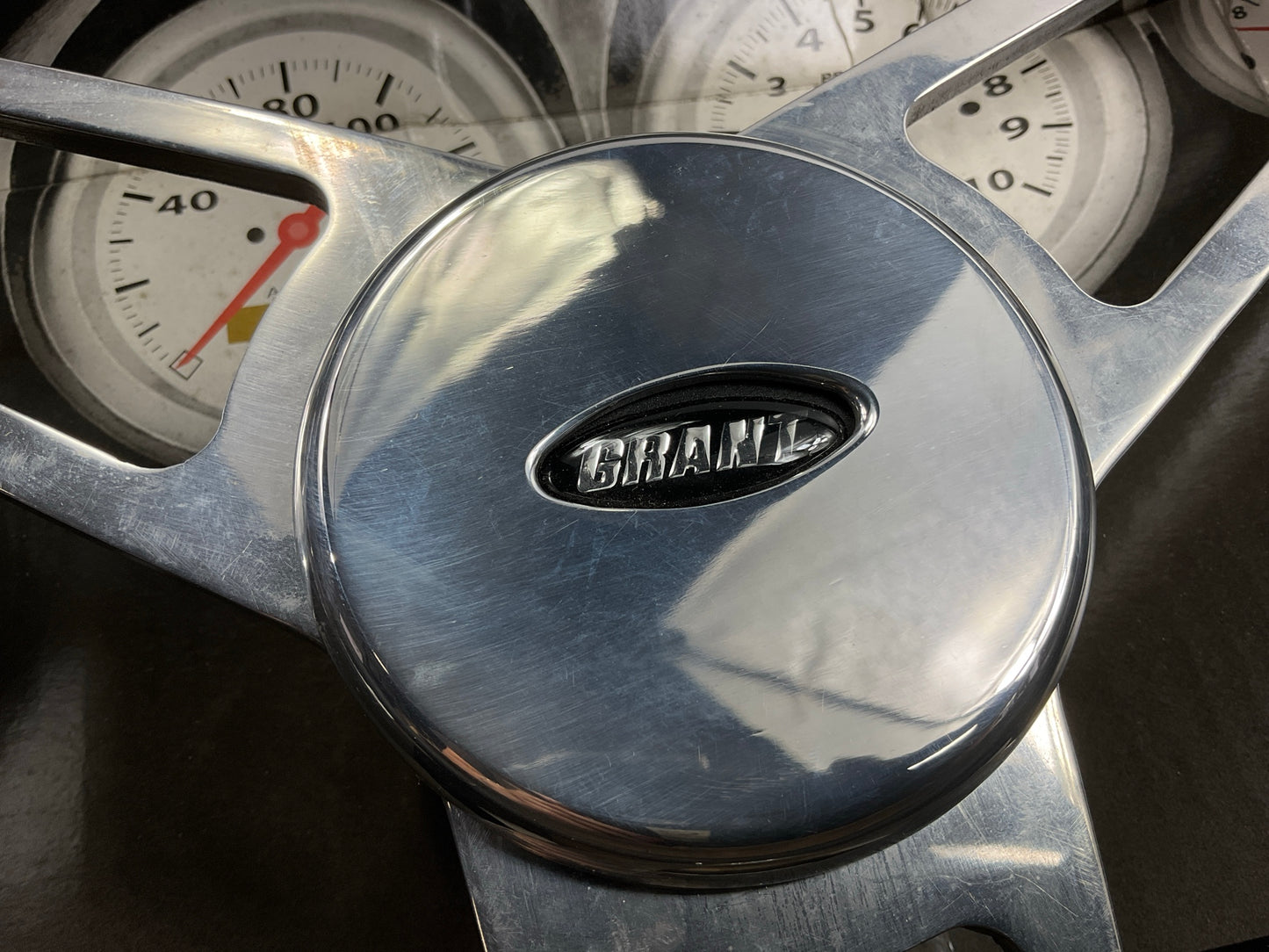 NEW - SCRATCHED - Grant 15201 Steering Wheel, 14-3/4'' Dia., 3-1/4'' Dish
