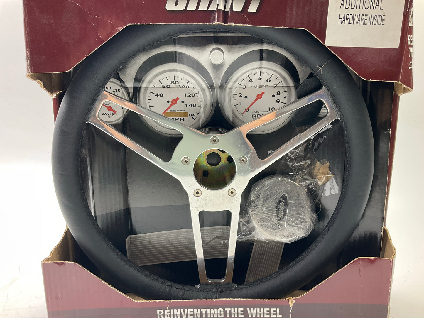 COSMETIC DAMAGE SEE PHOTOS Grant 15201 Steering Wheel 14-3/4'' Dia., 3-1/4'' Dish