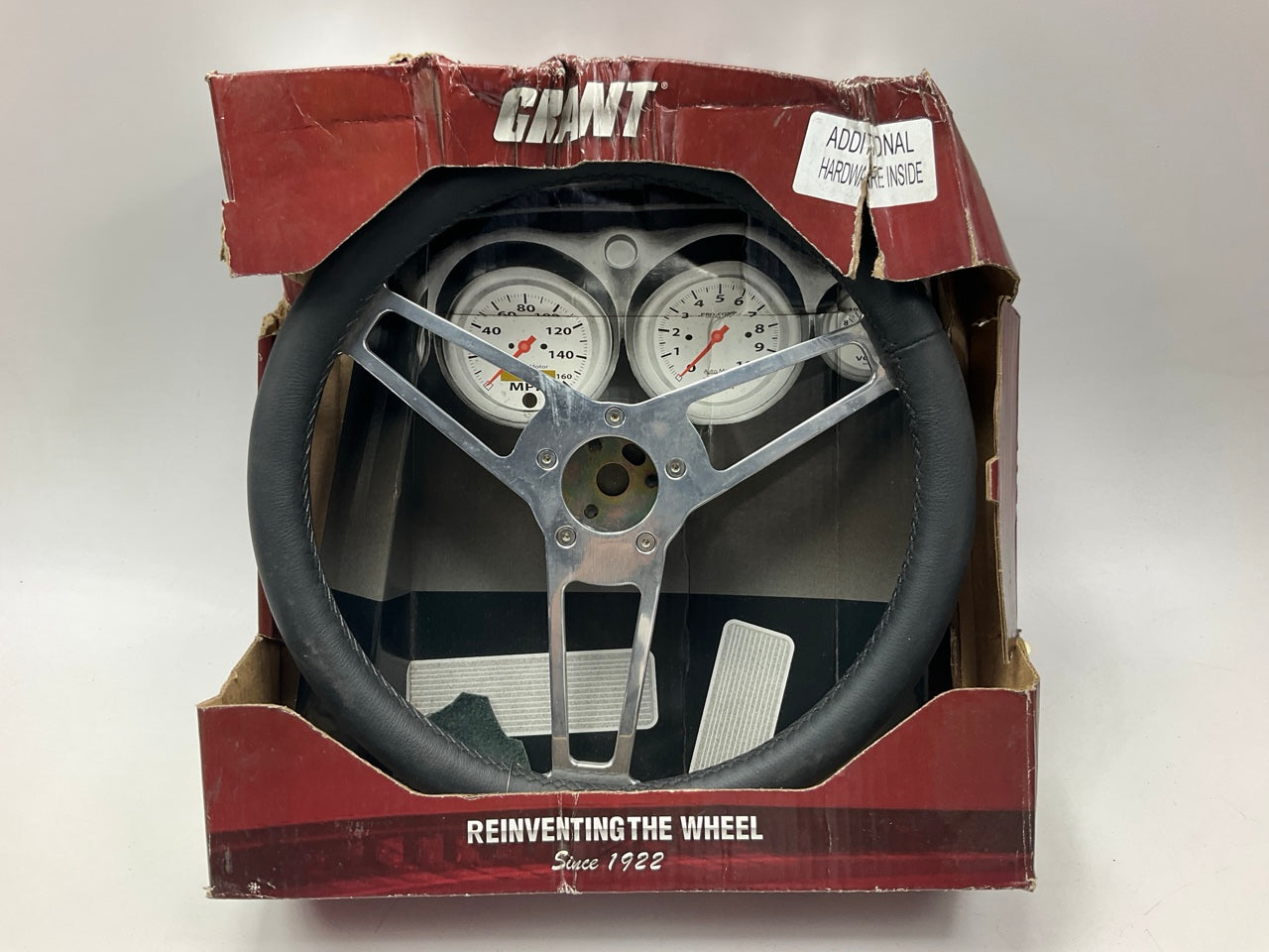 MISSING HORN, COSMETIC DAMAGE #2 - Grant 15201 Steering Wheel 14-3/4'' Diameter