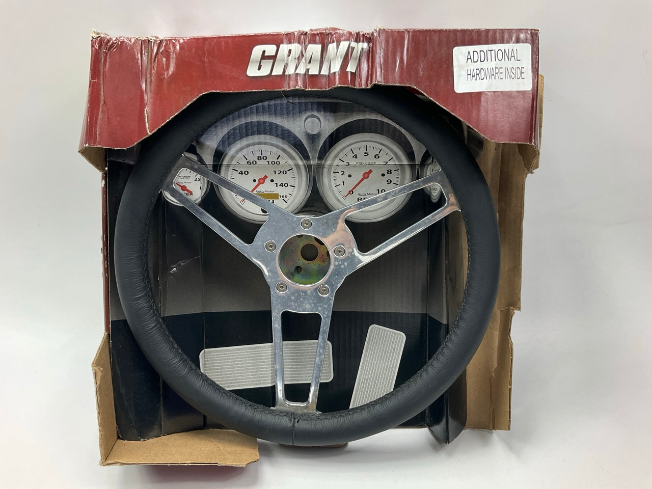 Missing Horn - Grant 15201 Steering Wheel 14-3/4'' Diameter, Signature Series