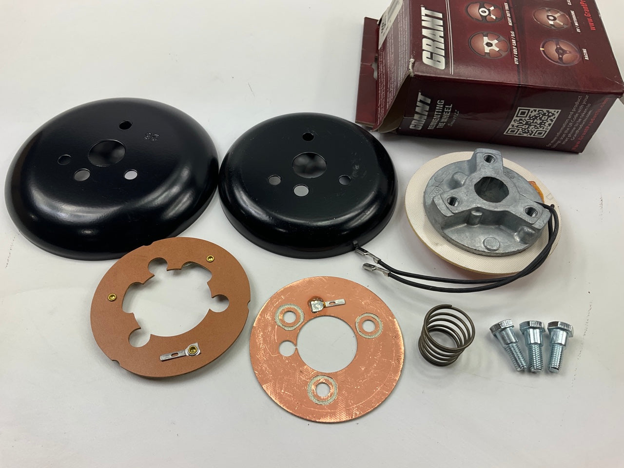 GRANT 3289 Steering Wheel Adapter Installation Kit