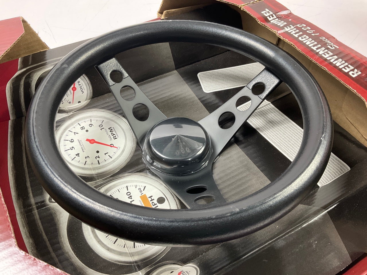 Grant 334 Classic Series Foam Grip Steering Wheel, 11-1/2 Inch Diameter