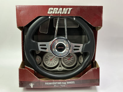 COSMETIC DAMAGE Grant 457 Club Sport Steering Wheel - 13-3/4'' Diameter, 4'' Dish