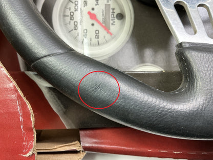 COSMETIC DAMAGE Grant 457 Club Sport Steering Wheel - 13-3/4'' Diameter, 4'' Dish