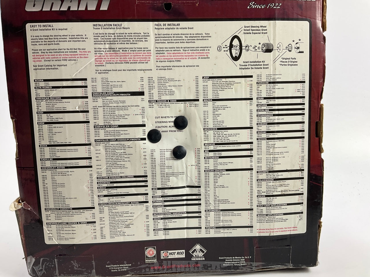 DENT & SCRATCH 17 - Grant 457 Club Sport Steering Wheel - 13-3/4'' Diam., 4'' Dish