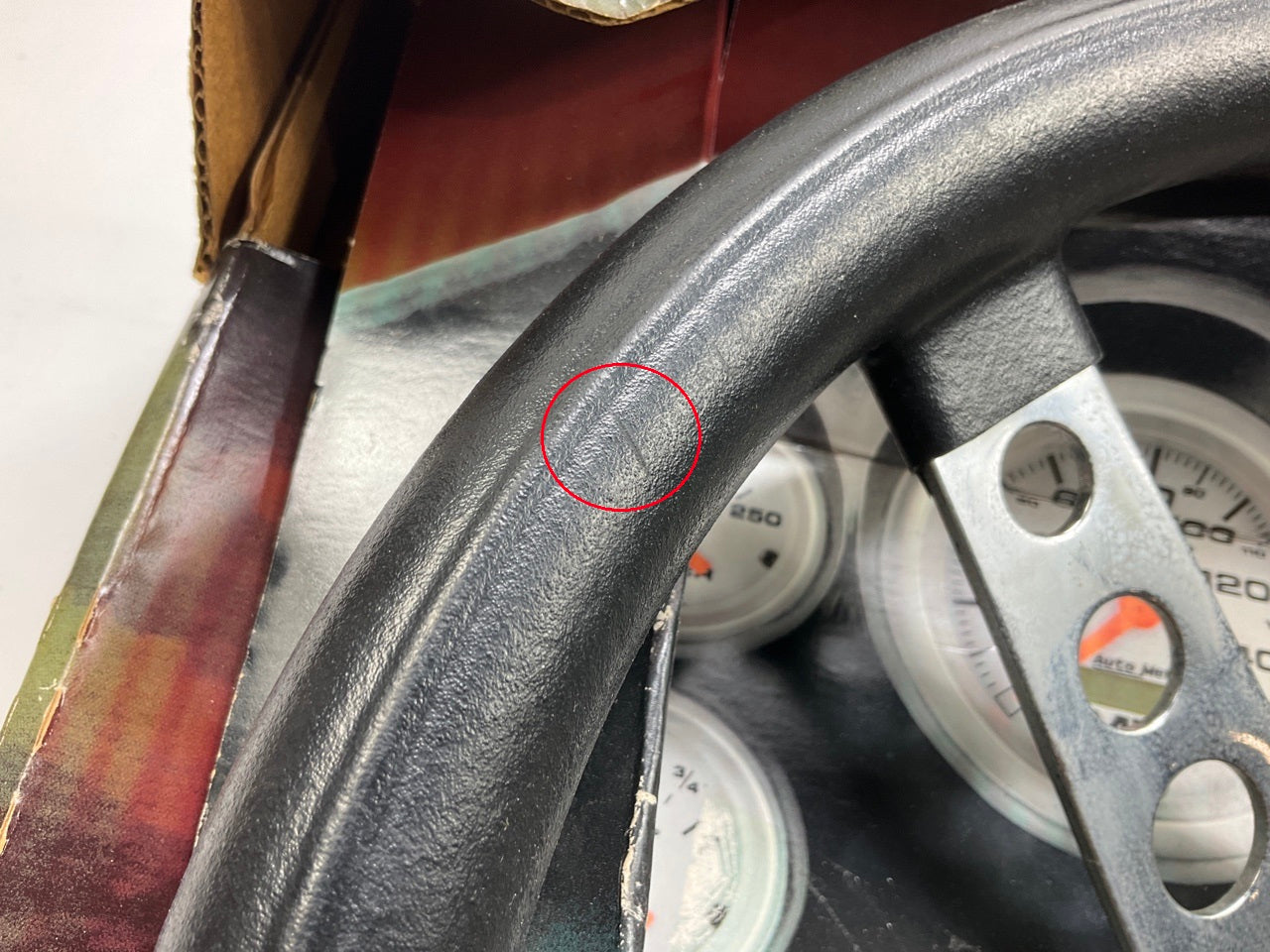 SCRATCHED & MISSING HORN - Grant 838 Classic Steering Wheel, 3-Spoke, 13.5 Dia