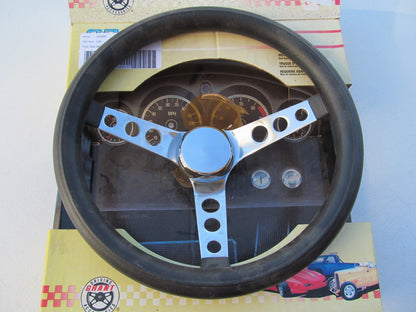 Grant 838 Classic Steering Wheel, Foam / Steel  - 3-Spoke, 13.5 Diameter