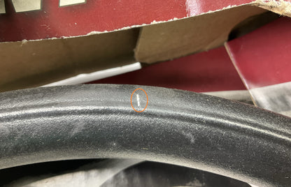 SCATCHED, SEE ACTUAL PHOTOS, Grant 870 Challenger Series Steering Wheel, 13-3/4''