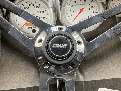 SCRATCHED Grant 990 Grant Classic 5 Steering Wheel - 14.5'' Diameter, 2-3/4'' Dish