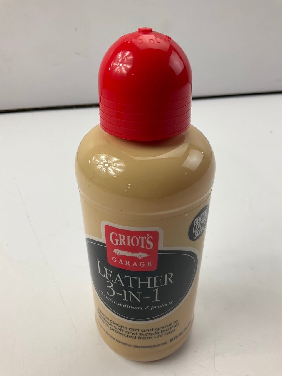 Griot's Garage 11019 3-in-1 Leather Cleaner, 16oz, Cleans, Conditions & Protects