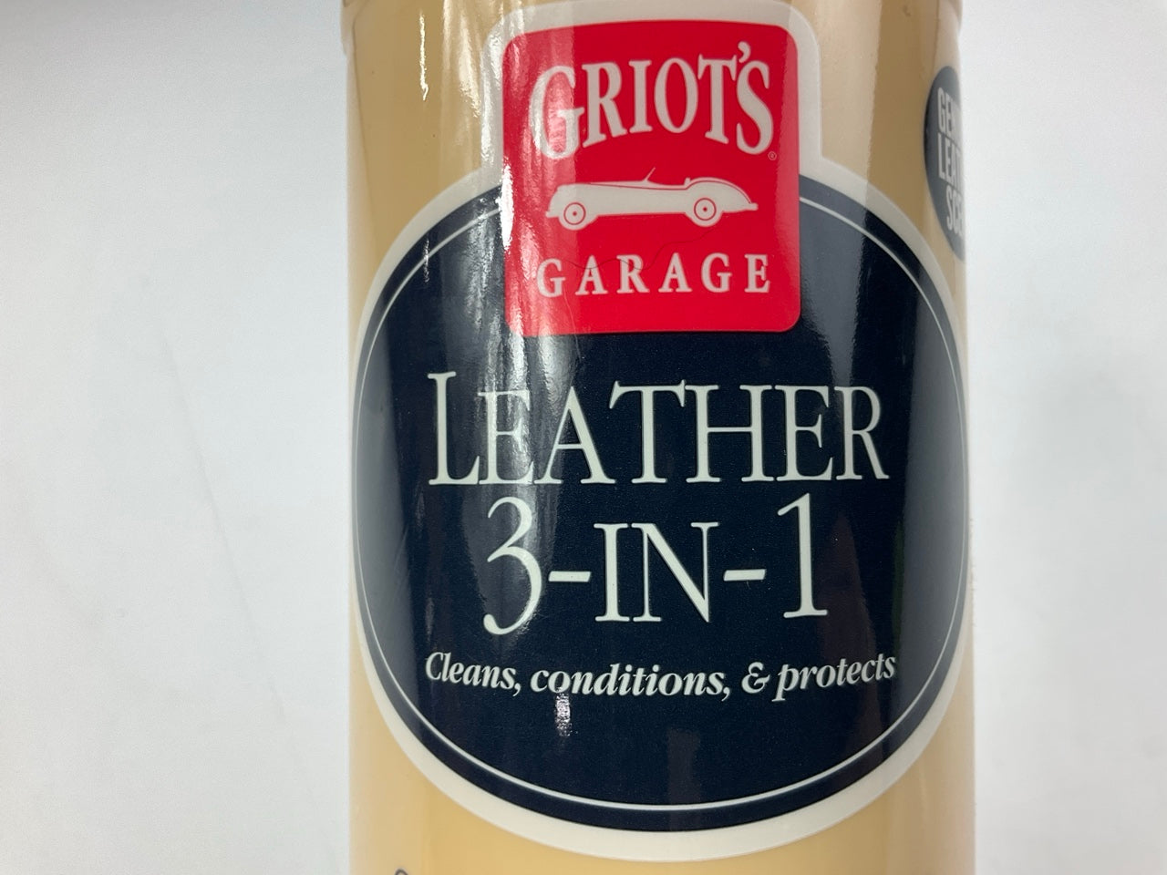 Griot's Garage 11019 3-in-1 Leather Cleaner, 16oz, Cleans, Conditions & Protects