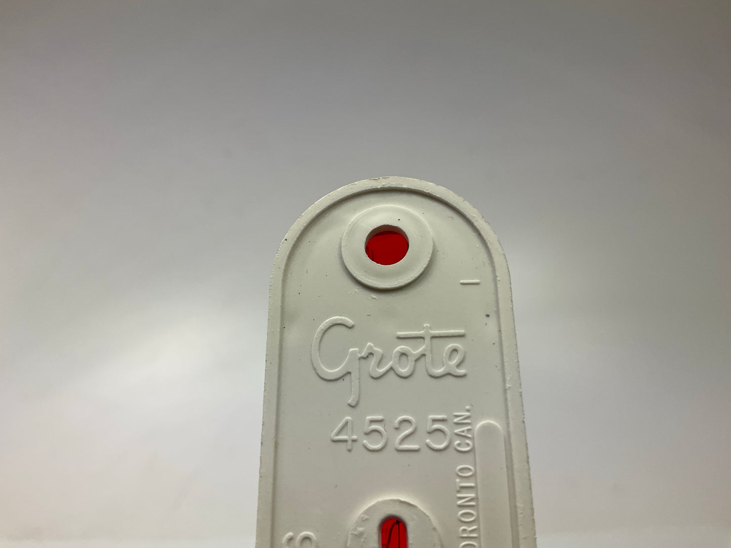 (2) Grote 45252 Thin-Line Single-Bulb Clearance Marker Light Lamps, RED