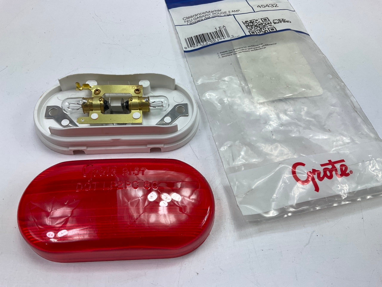 Grote 45432 Red Incandescent Trailer Clearance Marker Light, Oval, 2-bulb