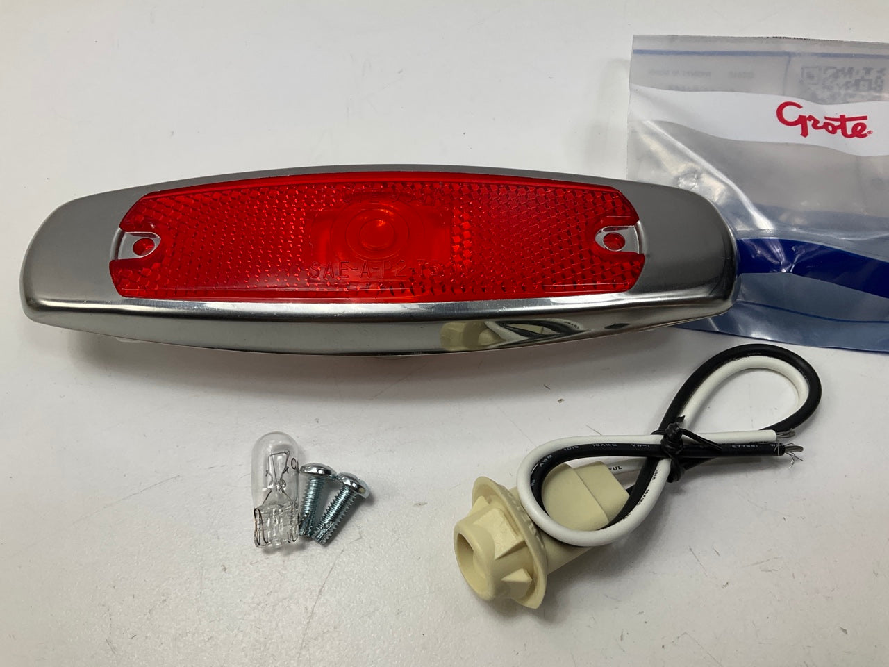 Grote 45662 Low-Profile Red Clearance Marker Lights W/ Bezel & Reflector