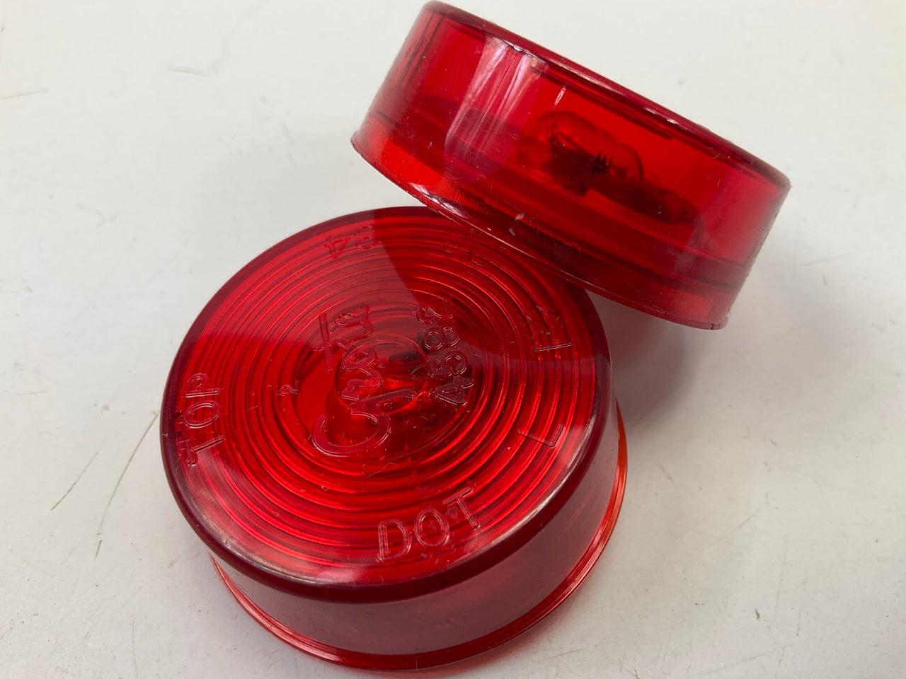 (2) Grote 45822 Round 2'' Clearance / Side Marker Light Lamp - Twist On - RED