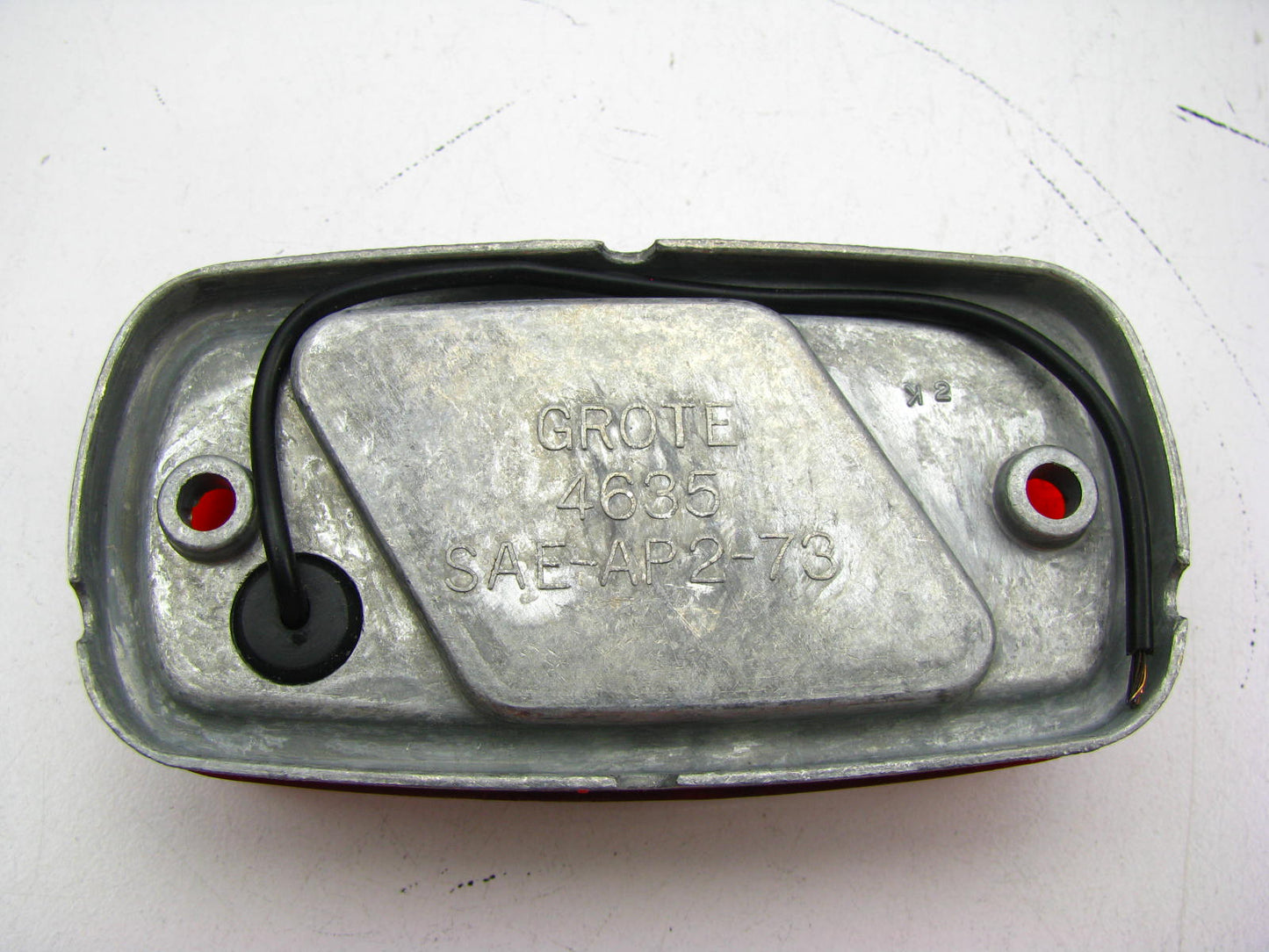 Grote 46782 Side Marker Light Universal Two-Bulb Square-Corner Clearance Marker