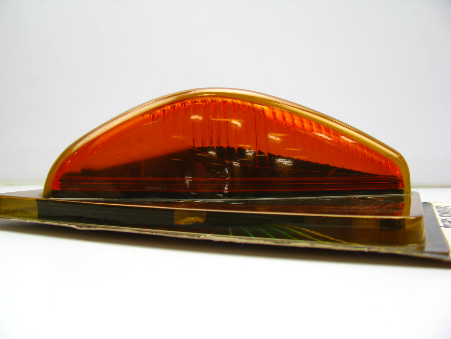 Grote 46813-5 Teardrop Shaped Rubber Mount Cab Marker Lamp Light YELLOW
