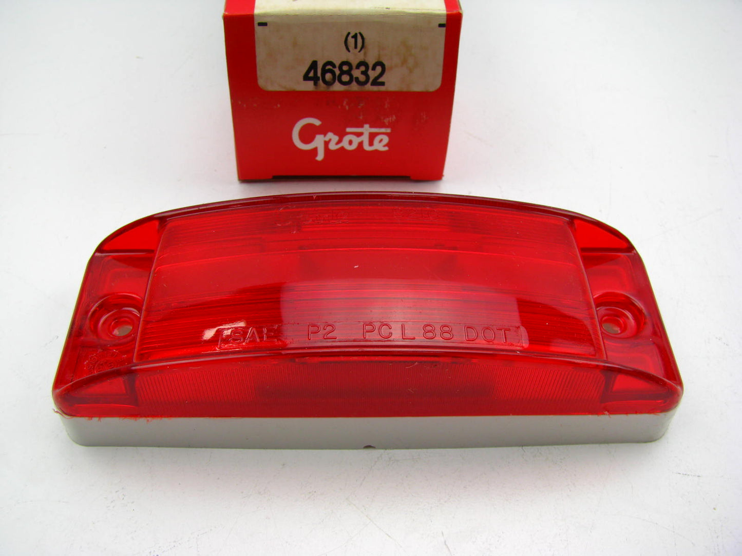 Grote 46832 Rectangle Sealed Turtleback II Trailer Clearance / Marker Lamp Light