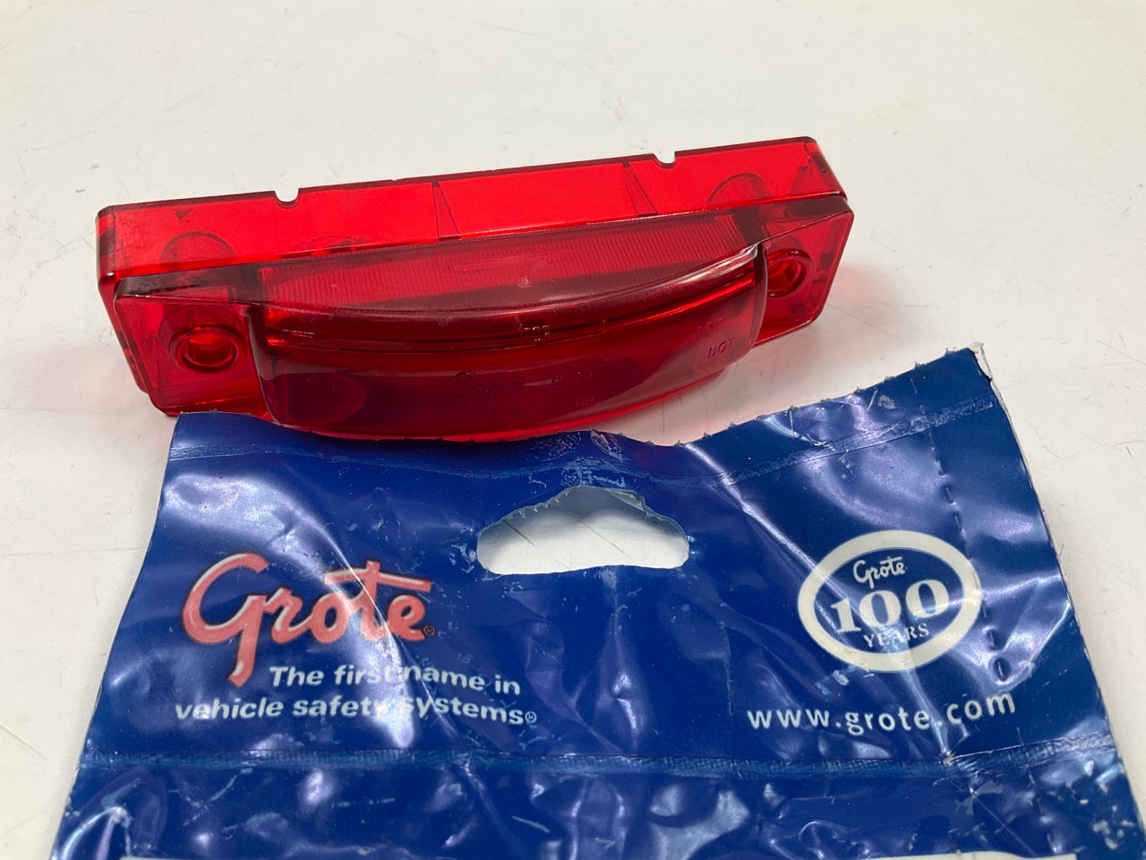 Grote 47242 Thinline Supernova Red LED Clearance Marker Light Lamp Lens