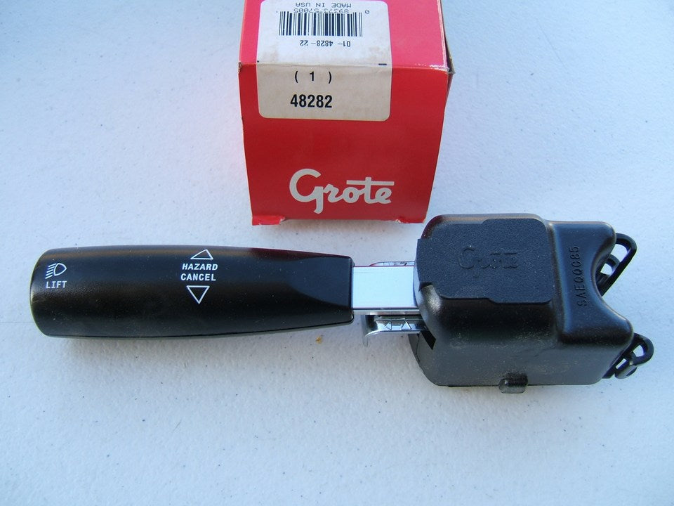 Grote 48282 Universal Turn Signal Switch With Lift-to-Dim
