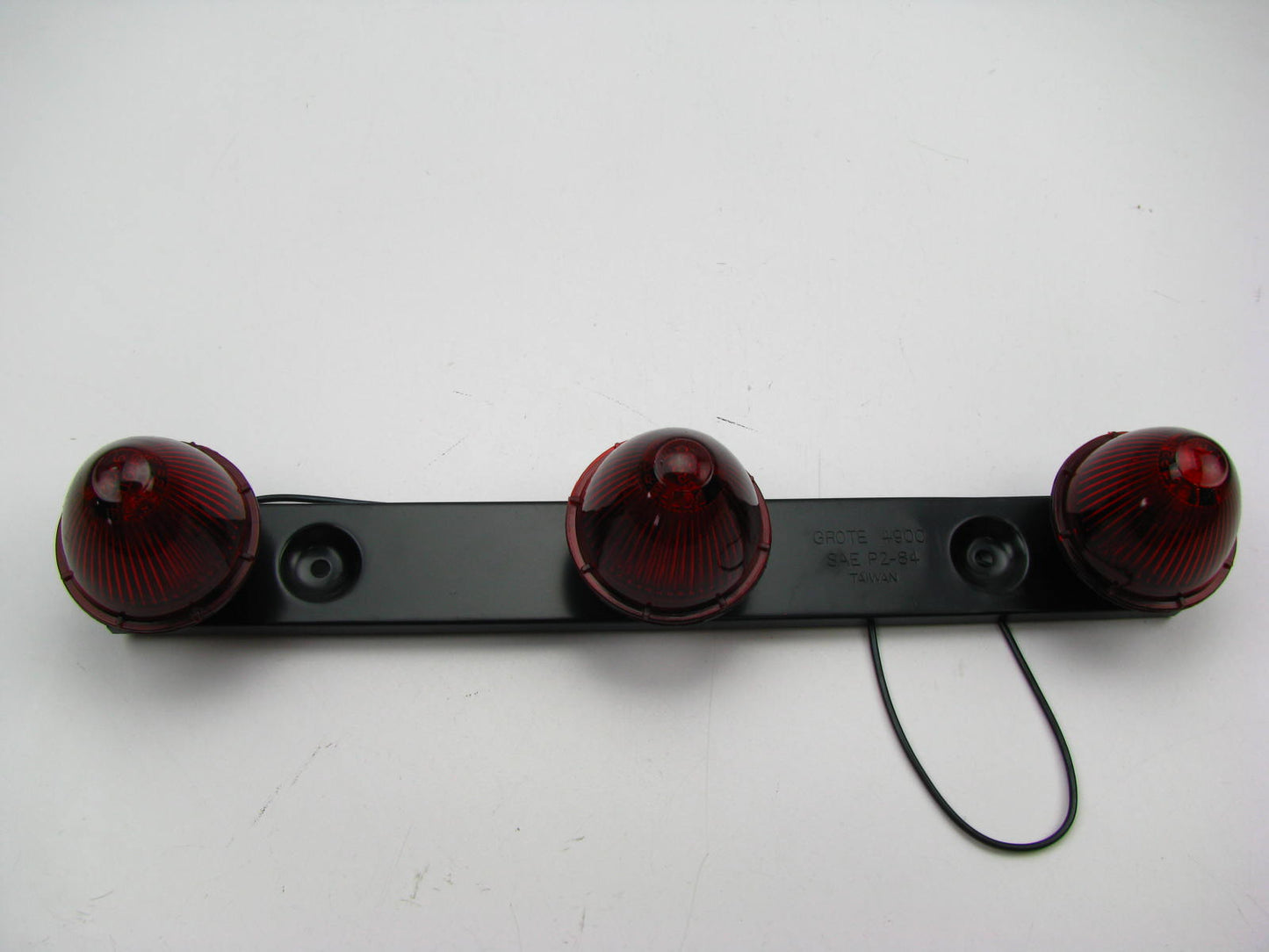 Grote 49002 Beehive Type Bar Lamp Light, Red 12 V - 1.77 AMP