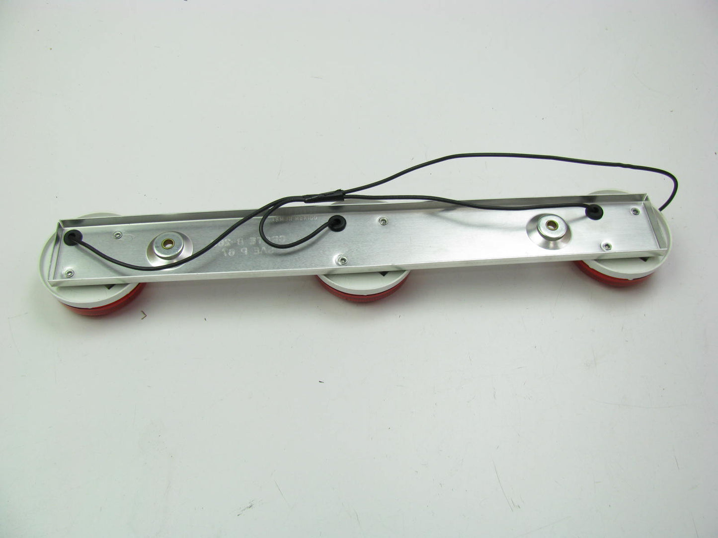 Grote 49042 Low Profile Trailer 14-1/2'' Light Bar Lamp Aluminum, RED (15'')
