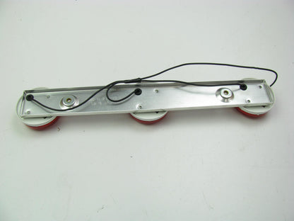 Grote 49042 Low Profile Trailer 14-1/2'' Light Bar Lamp Aluminum, RED (15'')