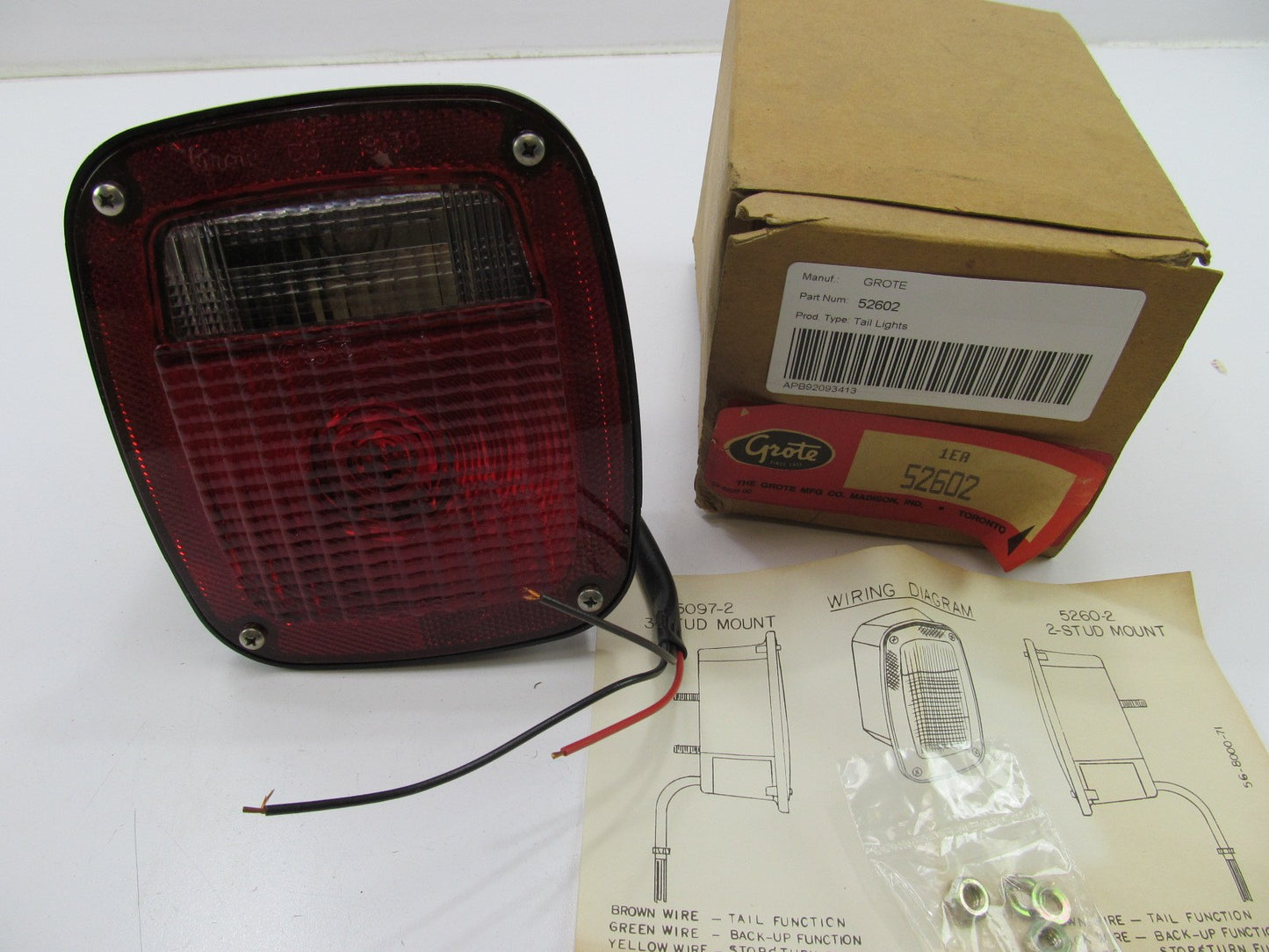 GROTE 52602 - Two-Stud Stop / Tail / Turn Light For Dodge