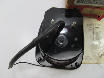 GROTE 52602 - Two-Stud Stop / Tail / Turn Light For Dodge