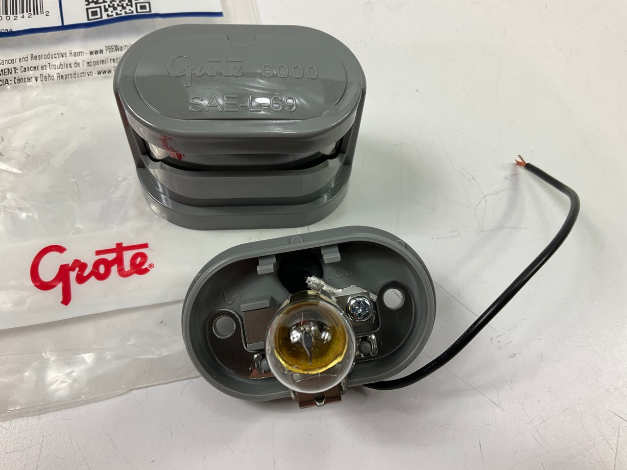 Grote 60001 Resealable License Plate Light Lamp