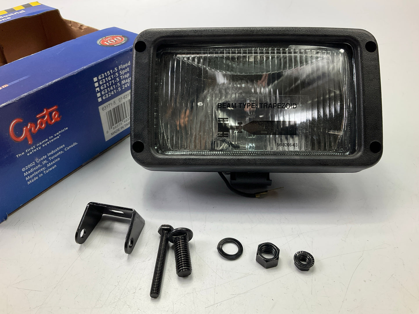 Grote 63171-5 Trapezoid Rectangular Halogen 12V Work Light Lamp