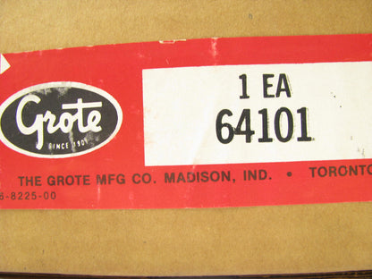 Grote 64101- Universal Round Tractor & Auxiliary Light Lamp - CLEAR