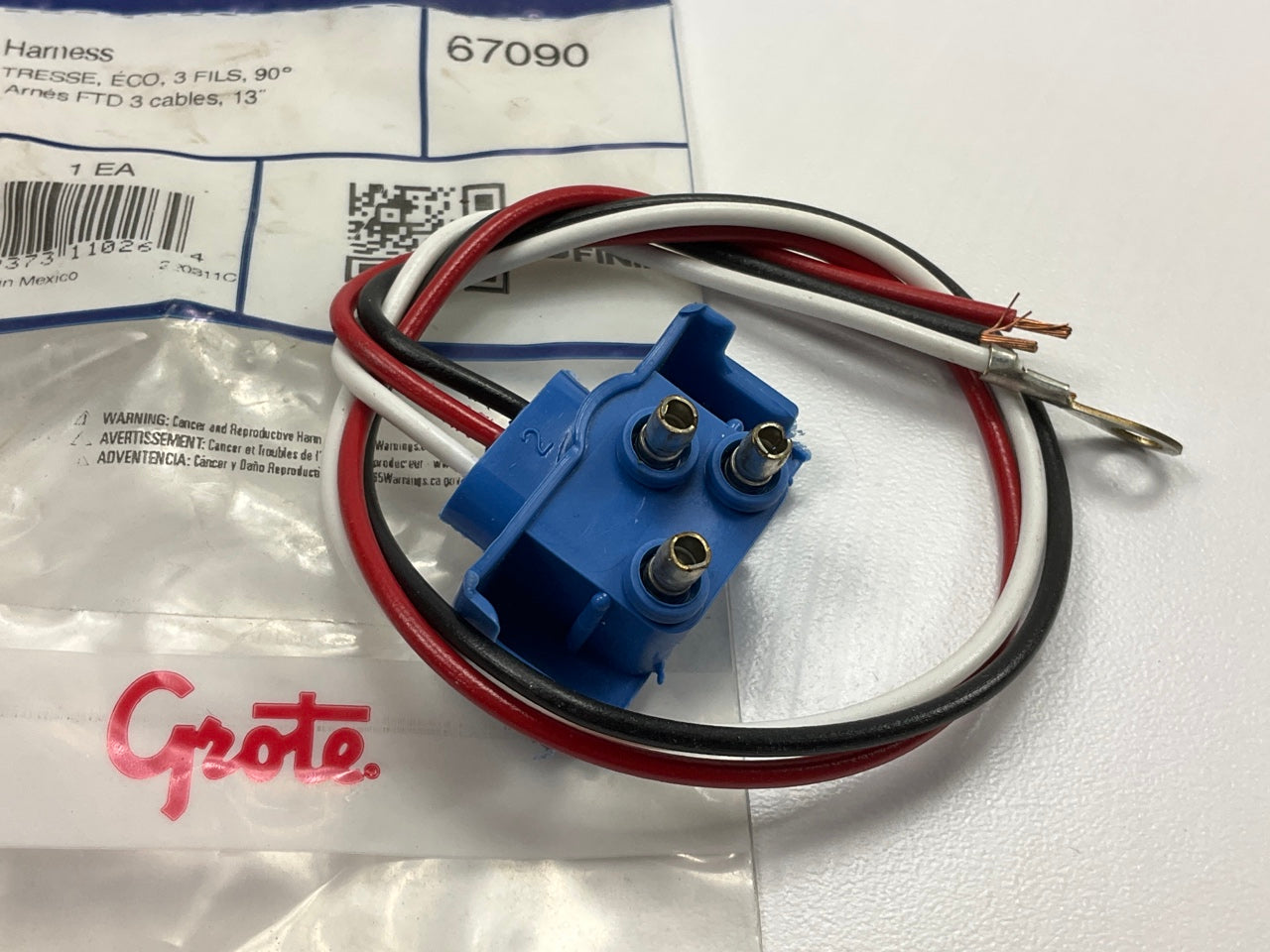 Grote 67090 13'' Plug-In Pigtail Universal 3-Wire 90 Degree For Female Pin Lights