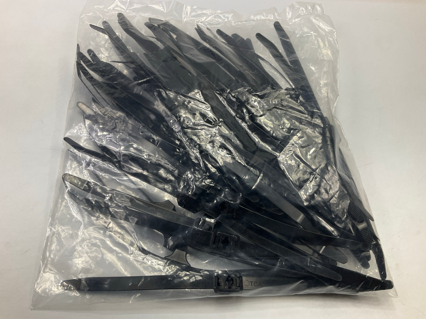Grote 83-6040 Dual Clamp Nylon Cable Ties 12-3/4'' Long, 150 Lbs,  50 Pack