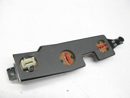 Grote 85450-5 Tail Light Lamp Connector Plate - LEFT