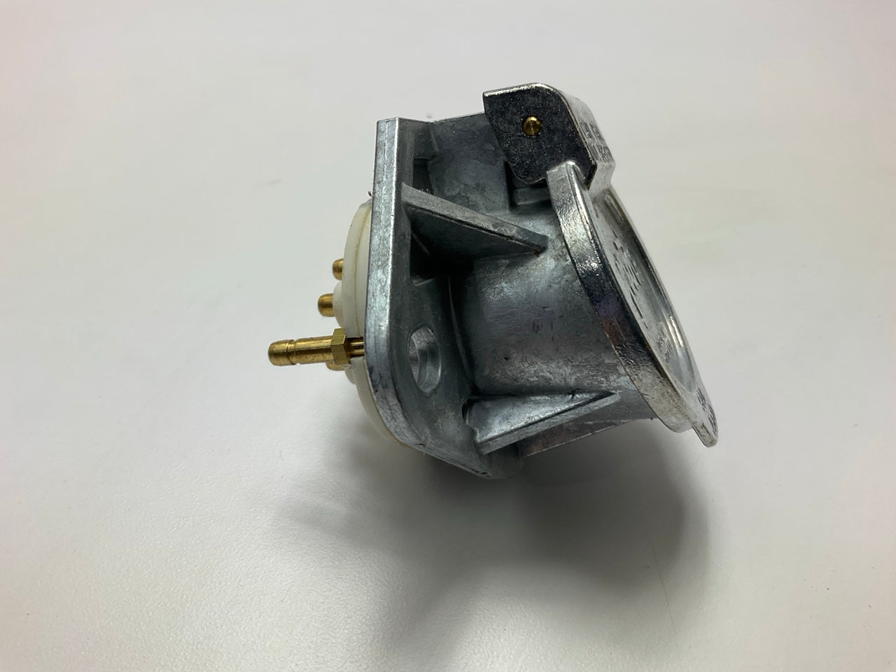 Grote 87250 7-Way Ultra-Pin Receptacle With Two-Hole Mount